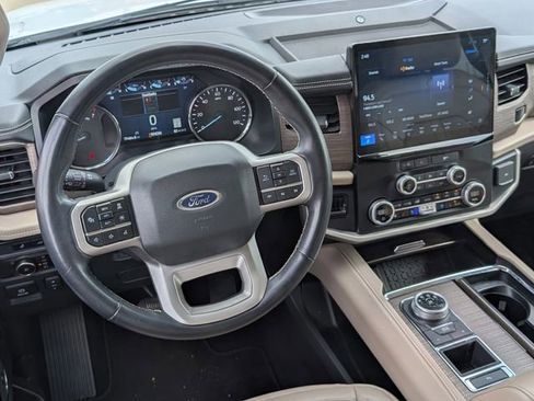Used 2024 Ford Expedition Limited RWD image 12