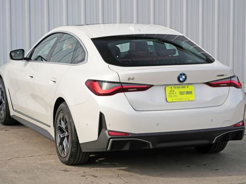 Used 2023 BMW i4 eDrive40 w/ Premium Package image 54