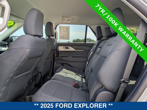 Certified 2025 Ford Explorer Active RWD image 16