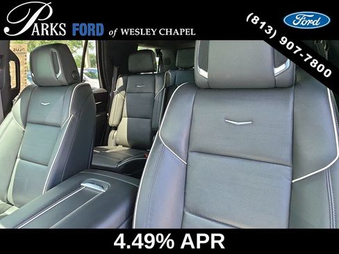 Used 2021 Cadillac Escalade Premium Luxury RWD image 22