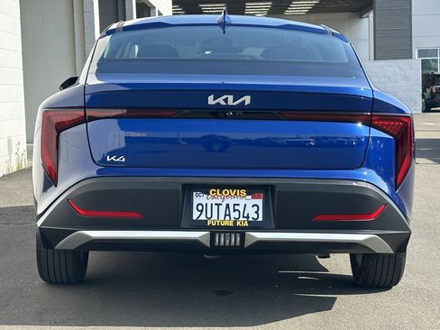 Used 2025 Kia K4 LXS image 5