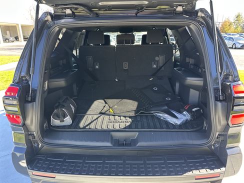 Certified 2025 Toyota 4Runner SR5 image 31