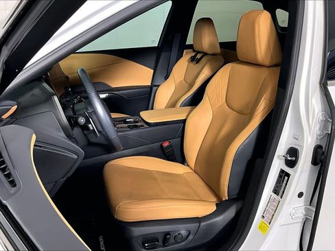 Used 2024 Lexus RX 350 Premium Plus w/ Convenience Package image 8