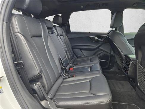 Used 2025 Audi Q7 3.0T Premium Plus w/ Premium Plus Package AWD/4WD image 20