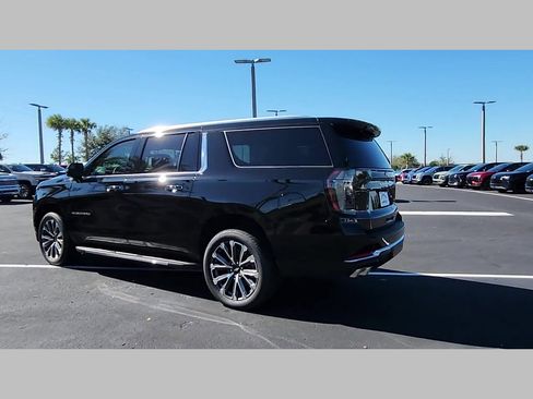 New 2026 Chevrolet Suburban High Country w/ Sun And Tow Package image 23