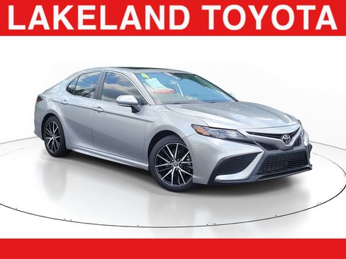 Certified 2024 Toyota Camry SE w/ Convenience Package FWD image 1
