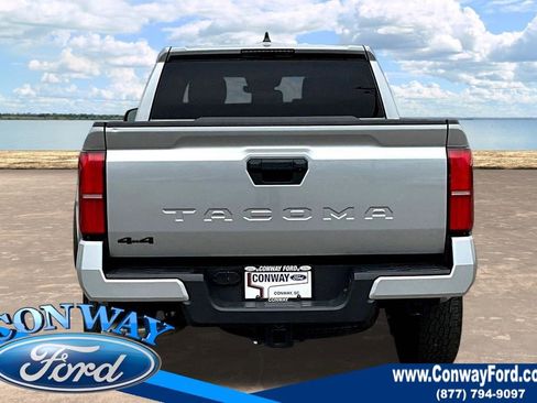 Used 2024 Toyota Tacoma TRD Off-Road image 7