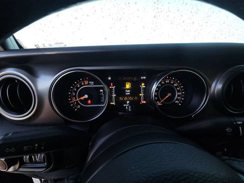 Used 2021 Jeep Gladiator Sport AWD/4WD image 7