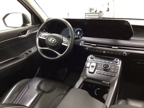 Used 2023 Hyundai Palisade Limited AWD/4WD image 16