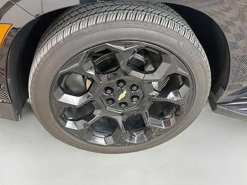 Used 2025 Chevrolet Tahoe RST AWD/4WD image 36