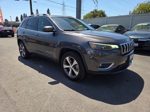 Used 2020 Jeep Cherokee Limited AWD/4WD image 5