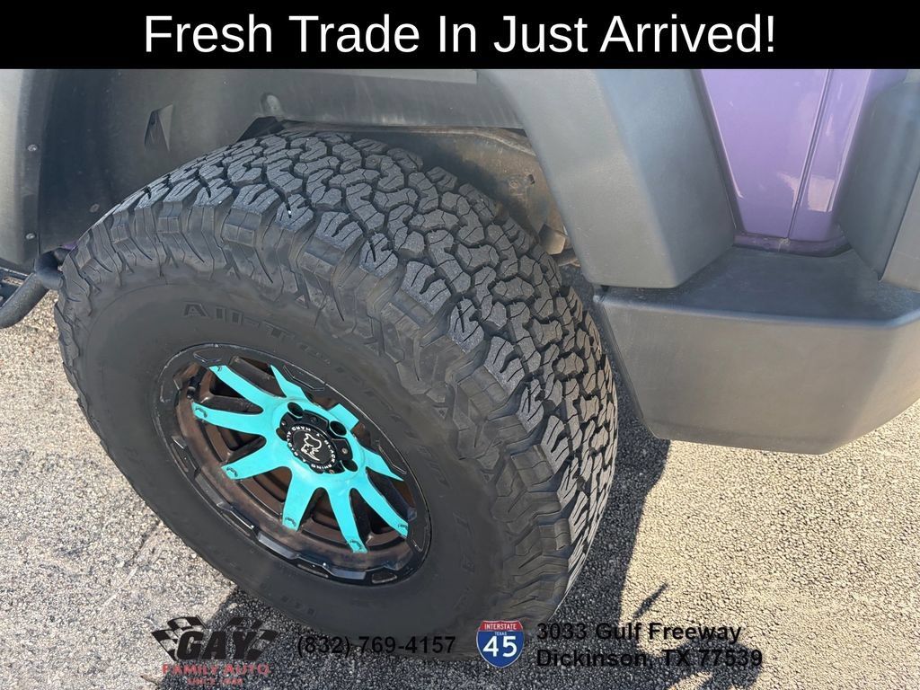 Used 2017 Jeep Wrangler Unlimited Sport AWD/4WD image 6