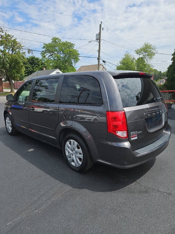 Used 2017 Dodge Grand Caravan SE w/ Power Window Group FWD image 7