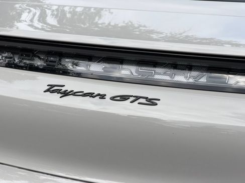 Used 2022 Porsche Taycan GTS AWD/4WD image 26