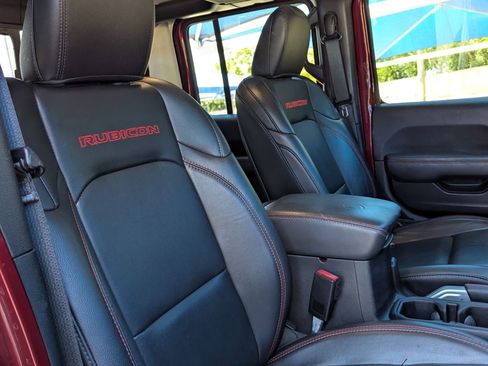 Used 2021 Jeep Gladiator Rubicon image 30