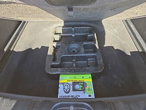 Used 2018 Jeep Compass Latitude image 35