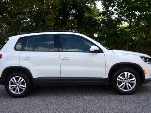 Used 2015 Volkswagen Tiguan S FWD image 4