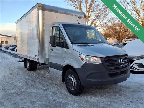 Used 2022 Mercedes-Benz Sprinter 3500 image 12
