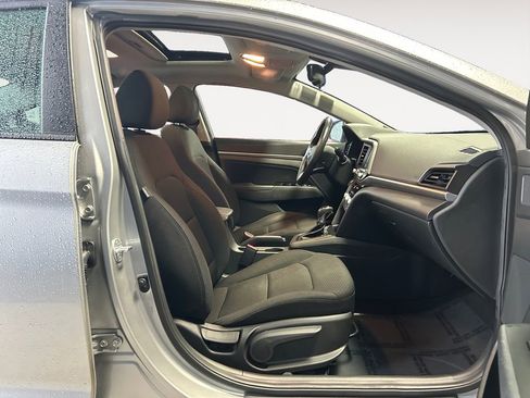 Used 2020 Hyundai Elantra Value Edition w/ Cargo Package (C1) image 10