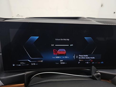 Used 2024 BMW 330i Sedan image 12