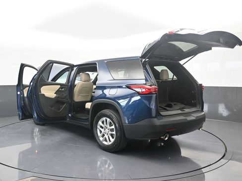 Certified 2023 Chevrolet Traverse LS image 76