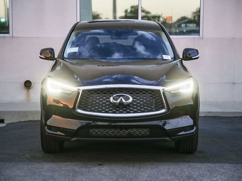 Certified 2025 INFINITI QX50 Pure AWD/4WD image 2