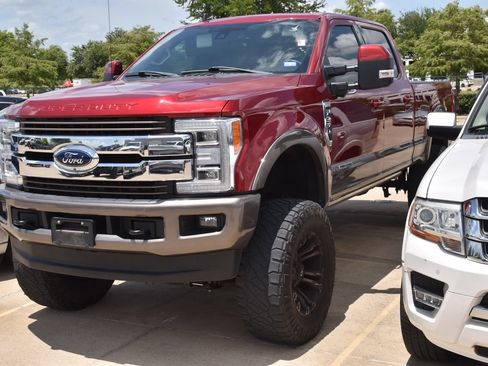 Used 2019 Ford F250 King Ranch w/ King Ranch Ultimate Package AWD/4WD image 2