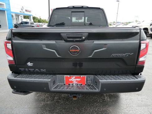 Used 2021 Nissan Titan PRO-4X w/ Pro-4x Convenience Package AWD/4WD image 5
