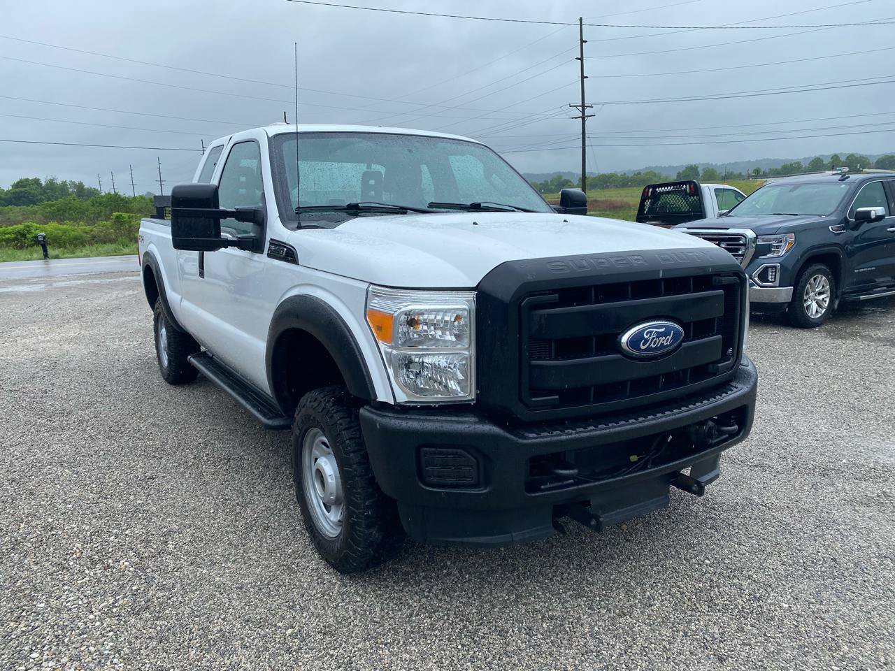 Used 2012 Ford F350 4x4 SuperCab Super Duty image 4