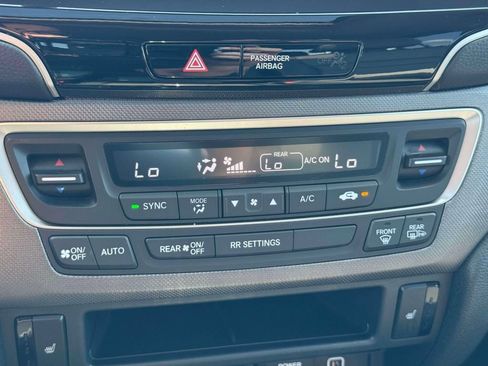 Used 2023 Honda Ridgeline RTL-E image 32