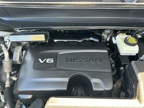 Used 2020 Nissan Pathfinder SL image 32