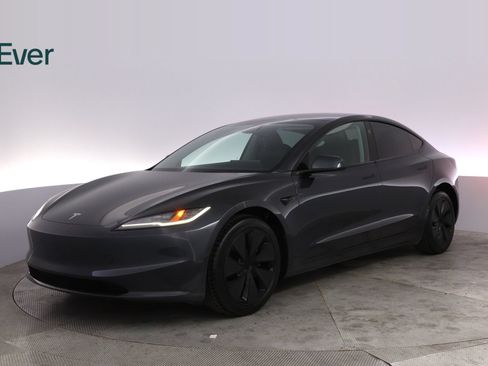 Used 2025 Tesla Model 3 Long Range RWD image 2