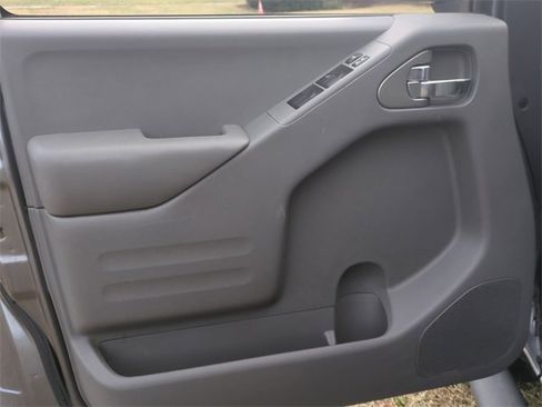 Used 2018 Nissan Frontier SV w/ Value Truck Package image 19