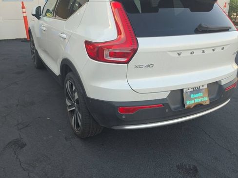 Used 2023 Volvo XC40 B5 Ultimate w/ Protection Package Premier AWD/4WD image 8