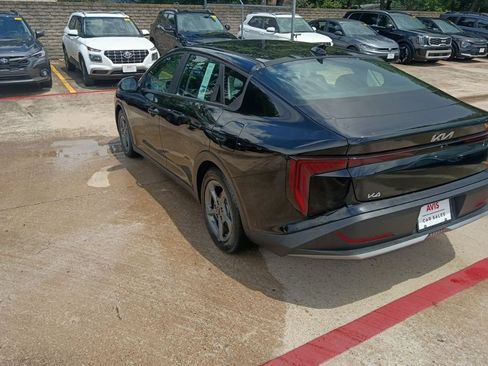 Used 2025 Kia K4 FWD image 8