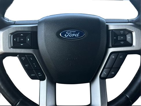 Used 2020 Ford F150 Platinum w/ Equipment Group 701A Luxury AWD/4WD image 23