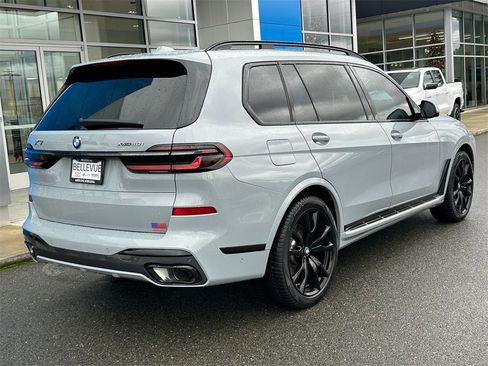 Used 2025 BMW X7 xDrive40i w/ Executive Package image 5