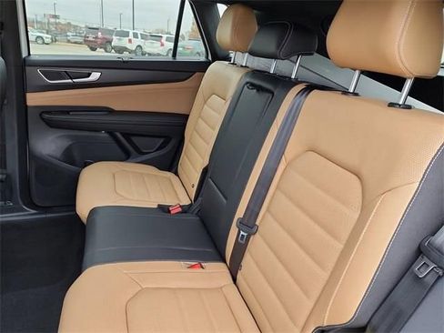 New 2026 Volkswagen Atlas Cross Sport SEL image 16