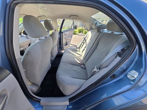 Used 2013 Toyota Corolla LE FWD image 16
