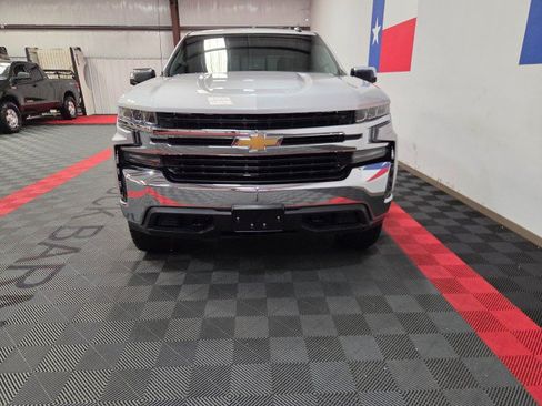 Used 2020 Chevrolet Silverado 1500 LT w/ Texas Edition AWD/4WD image 16