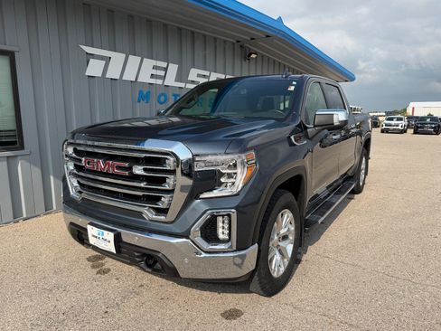 Used 2021 GMC Sierra 1500 SLT w/ SLT Premium Plus Package AWD/4WD image 2