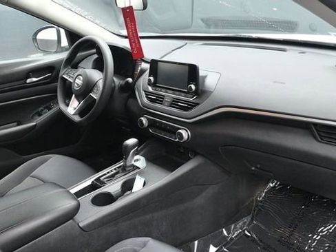 Used 2021 Nissan Altima 2.5 S FWD image 10