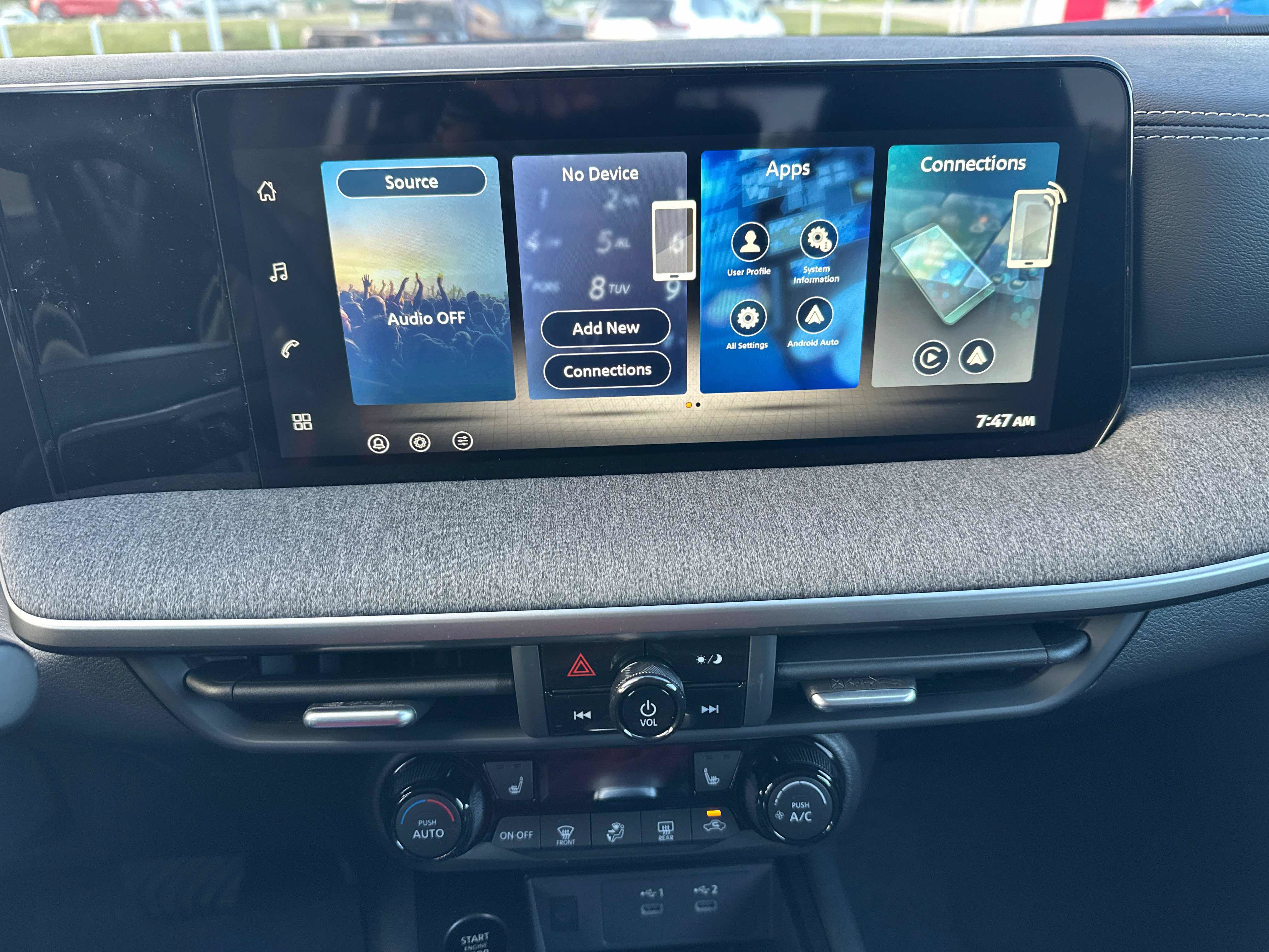 New 2027 Nissan Kicks SV AWD/4WD image 31