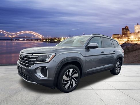 Used 2025 Volkswagen Atlas SE image 1