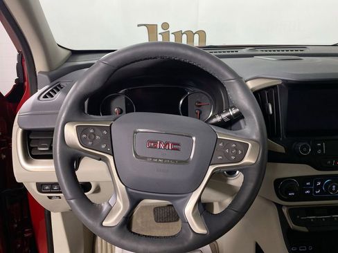 Used 2023 GMC Terrain Denali image 14