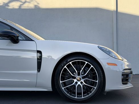 Used 2022 Porsche Panamera Turbo S image 7