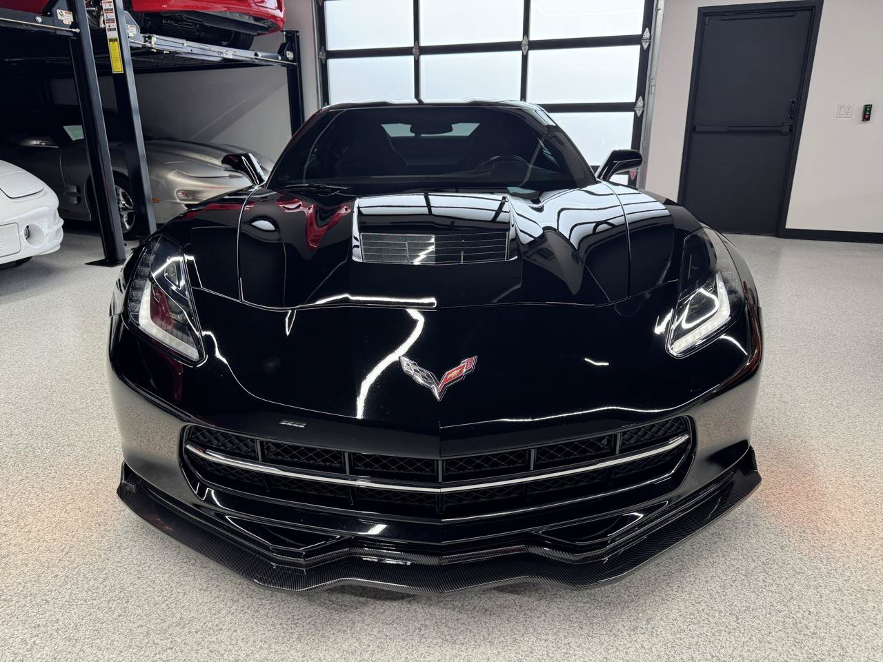 Used 2019 Chevrolet Corvette Stingray Coupe w/ 1LT RWD image 25