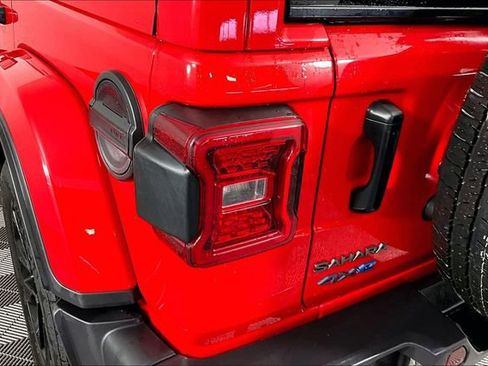 Used 2025 Jeep Wrangler Unlimited Sahara w/ Safety Group AWD/4WD image 22