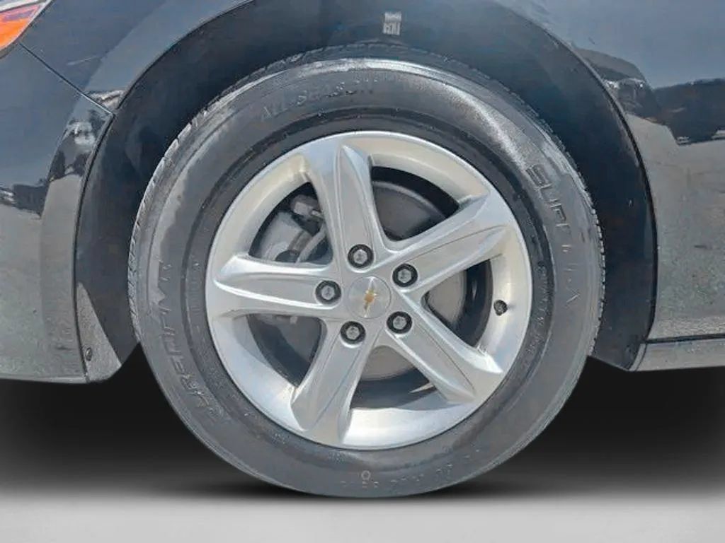 Used 2024 Chevrolet Malibu LT FWD image 28