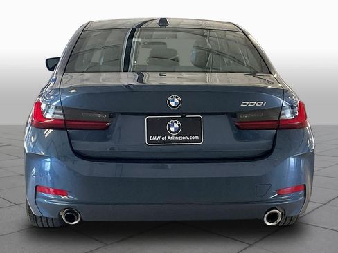 Used 2025 BMW 330i Sedan RWD image 4